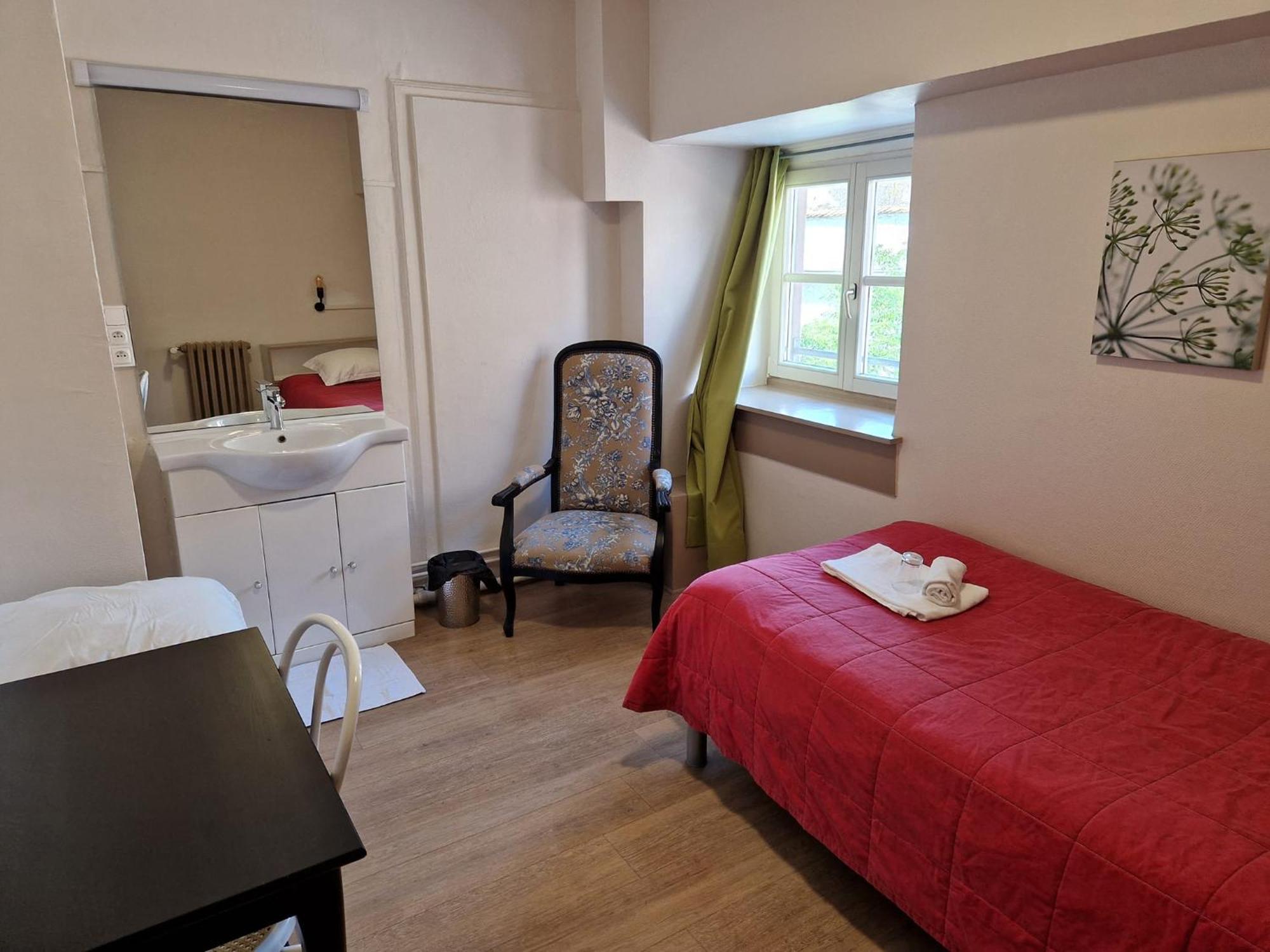 Hotel Patricia - Strasbourg Hyper Centre Экстерьер фото